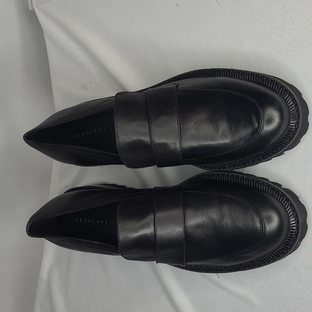 Aerosoles woman’s Loafers Size 8.5. New